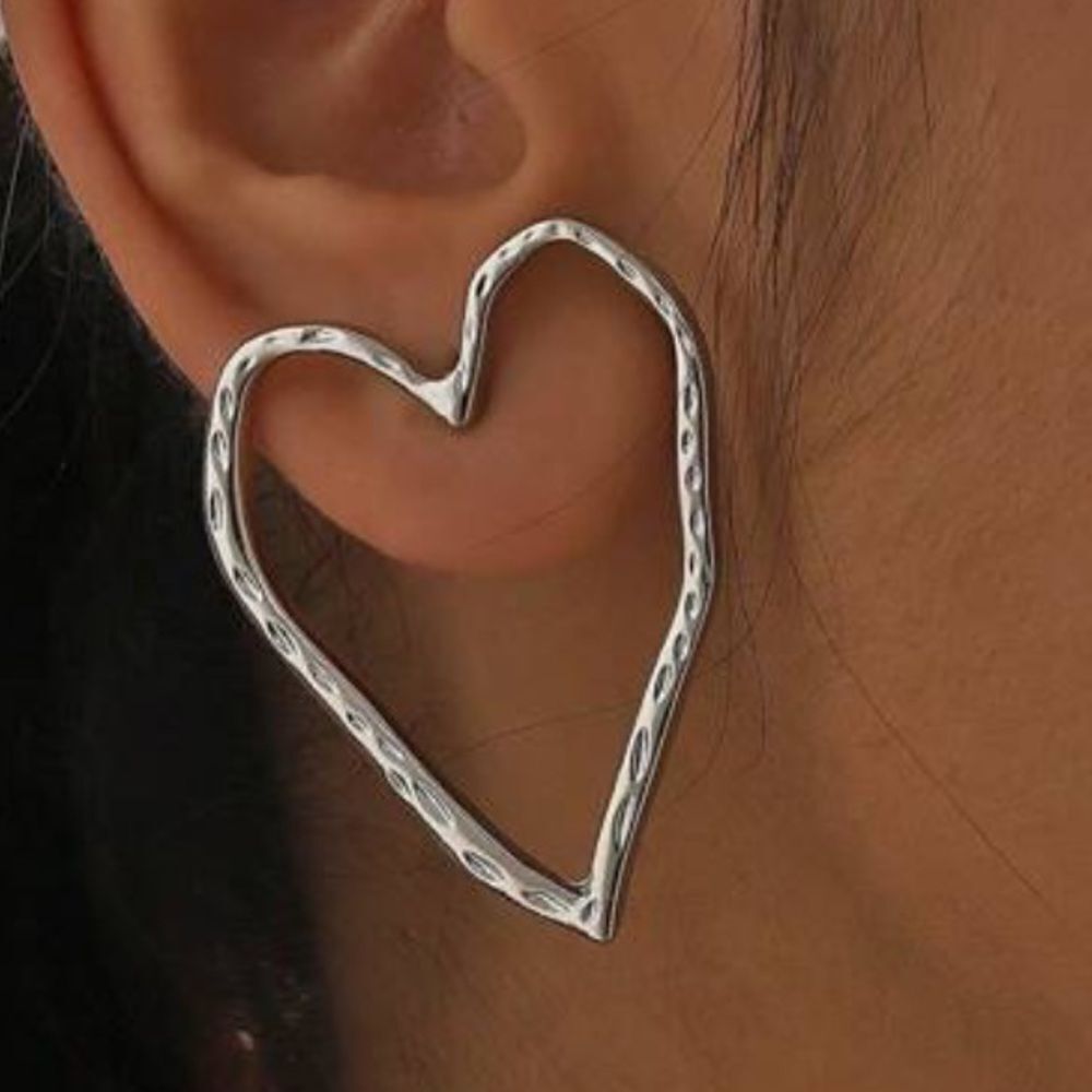 Silver Heart-Shaped Earrings M408 - Picture 2 of 3